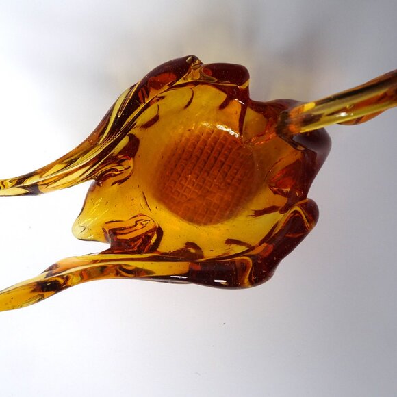 Chalet Glass Amber Swan Dish - Picture 5 of 7